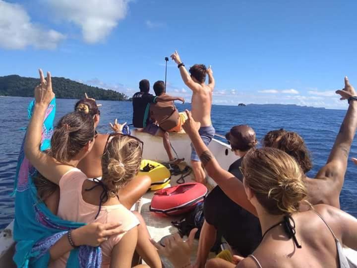 Arborek Diving Homestay R4 Besir Exterior foto