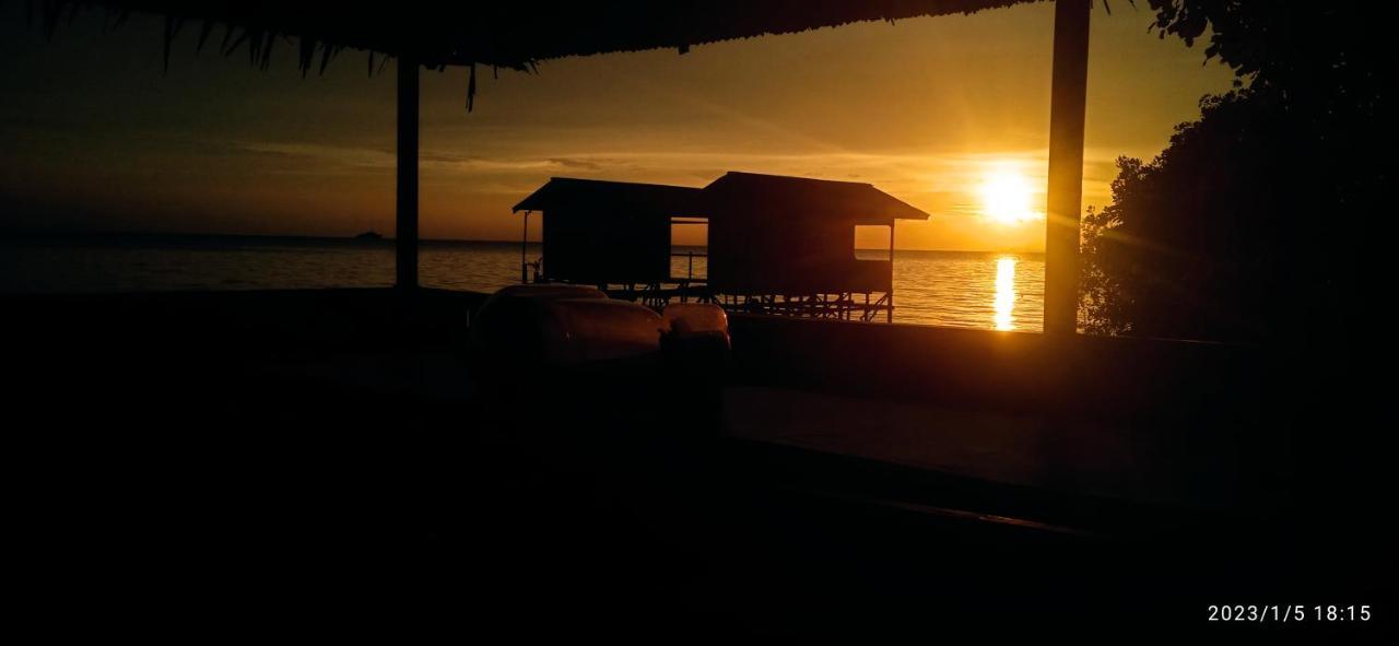 Arborek Diving Homestay R4 Besir Exterior foto